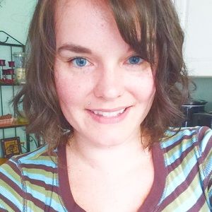 Meet your Posher, Angela